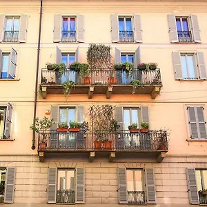 https://residenza-porta-romana.italymilanhotels.net